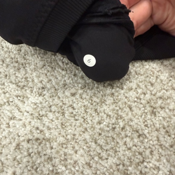 Lululemon Black Stay On Course Pullover - Picture 6 of 6